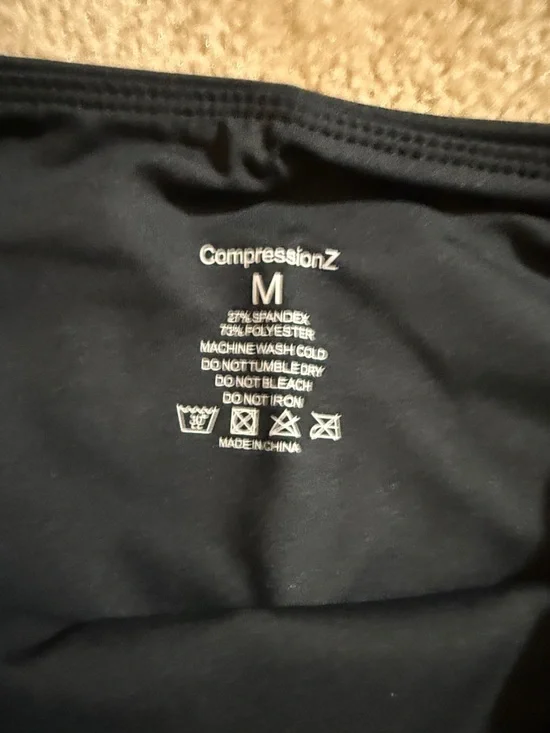 NWT New in package Compression Z high waist leggings black w/ pockets sz medium - Picture 5 of 8